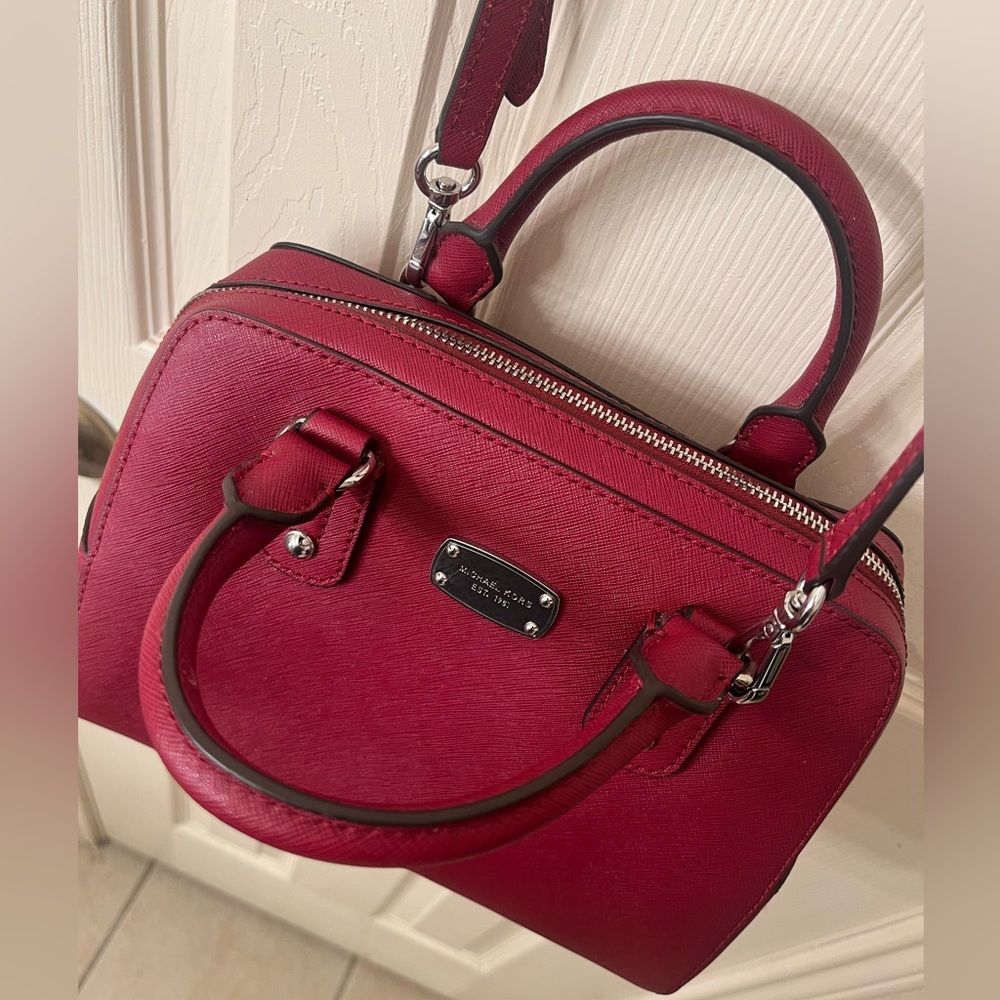 Michael Kors Saffiano Leather Small Satchel / Crossbody NWT Cherry.